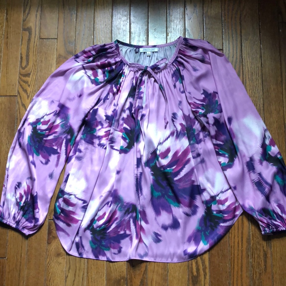 Jennifer Lopez floral top Size L